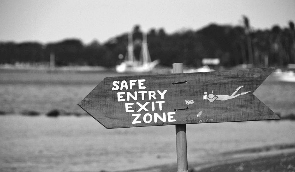 Safe Entry Exit Zone - Schild für Taucher:innen